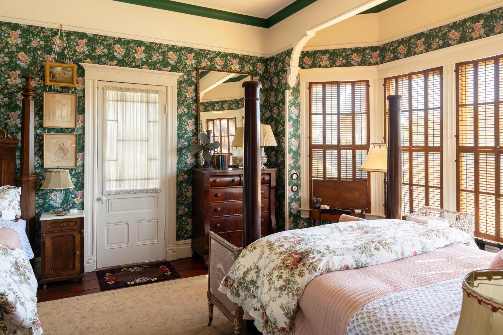The Jd Hyde Historic Inn 维塞利亚 外观 照片