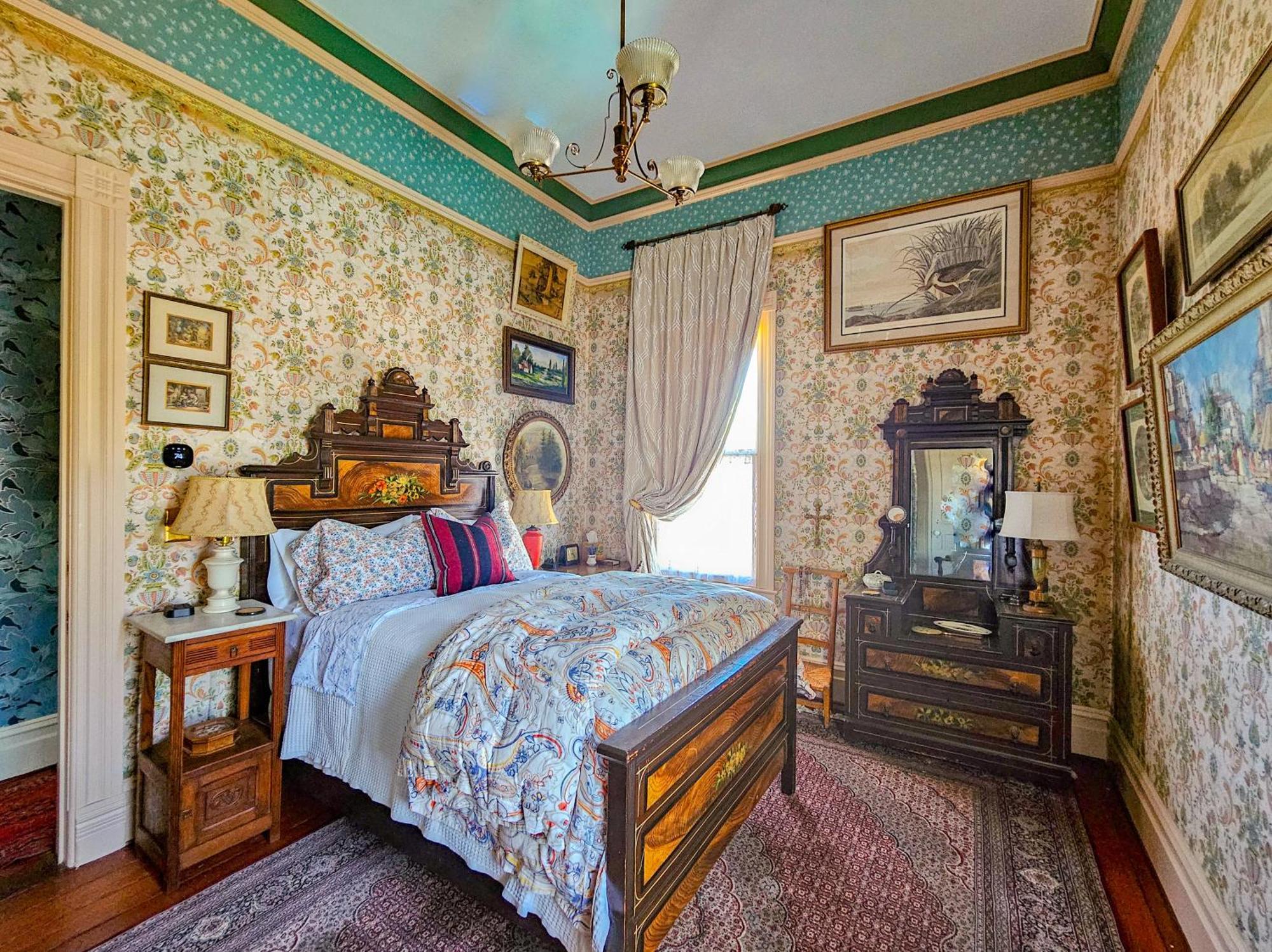 The Jd Hyde Historic Inn 维塞利亚 外观 照片