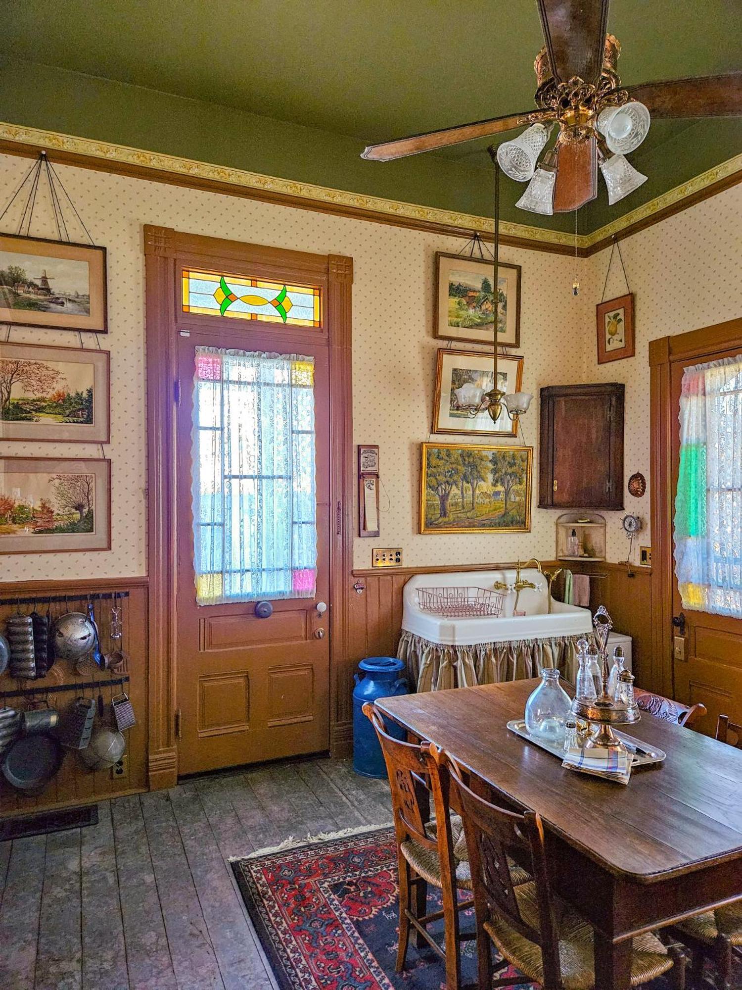 The Jd Hyde Historic Inn 维塞利亚 外观 照片