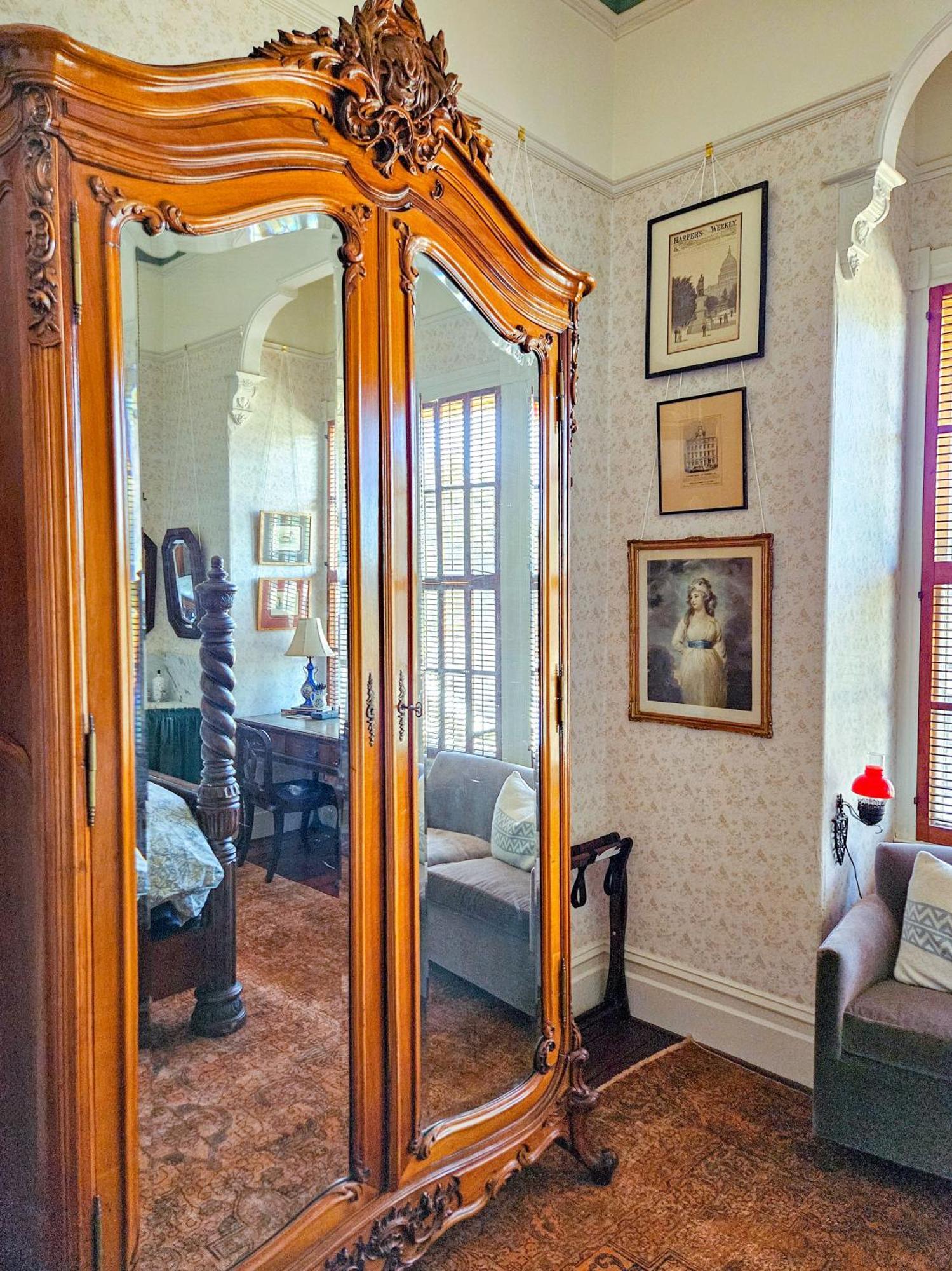 The Jd Hyde Historic Inn 维塞利亚 外观 照片